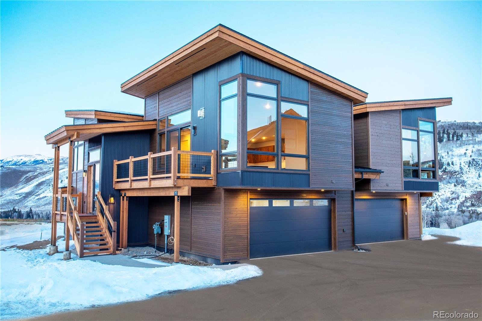 This unique modern look is unique to the Basin Twin Cabin. You will not find this look anywhere else in Summit County.