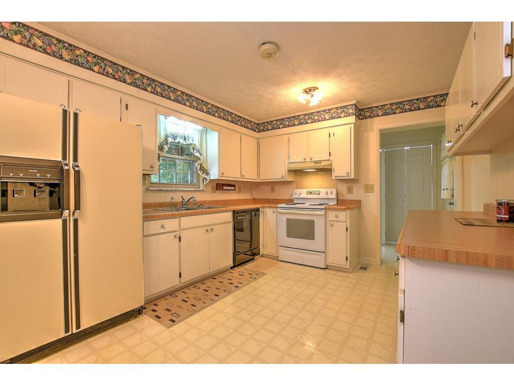 810 Meadowbrook Road Afton, TN 37616 - Photo 12 of 36 Photo 12