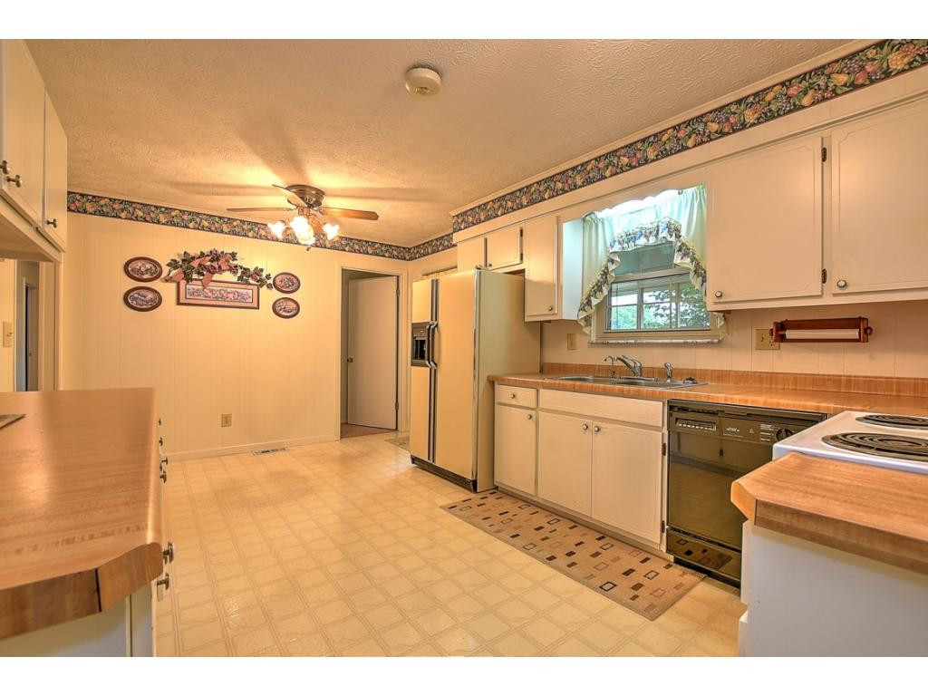 810 Meadowbrook Road Afton, TN 37616 - Photo 13 of 36 Photo 13