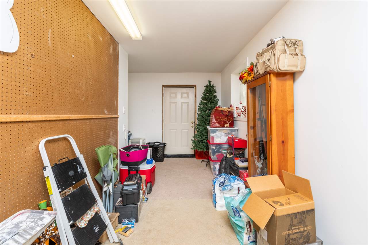 104 Buckboard Road Waynesboro, VA 22980 - Photo 32 of 43 a living room with furniture and toys