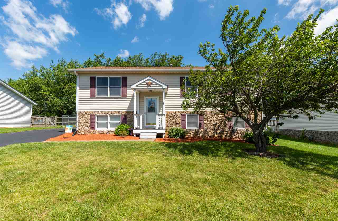 104 Buckboard Road Waynesboro, VA 22980 - Photo 43 of 43 a view of a house with swimming pool and a yard