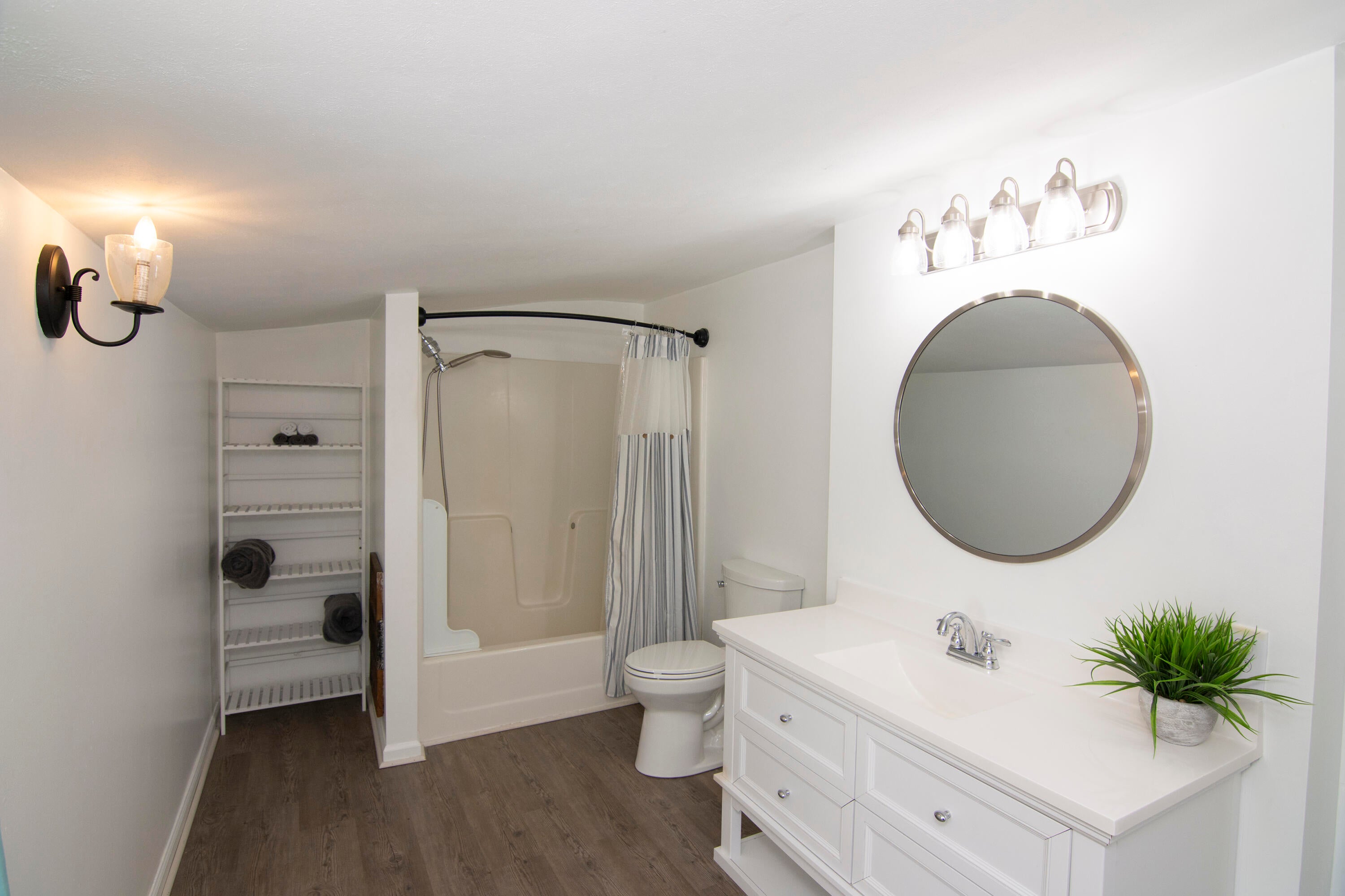 2569 Anthony Road Frankford, WV 24938 - Photo 10 of 133 Gallery Image 10
