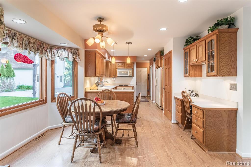 905 Gulley Road Howell, MI 48843 - Photo 16 of 52