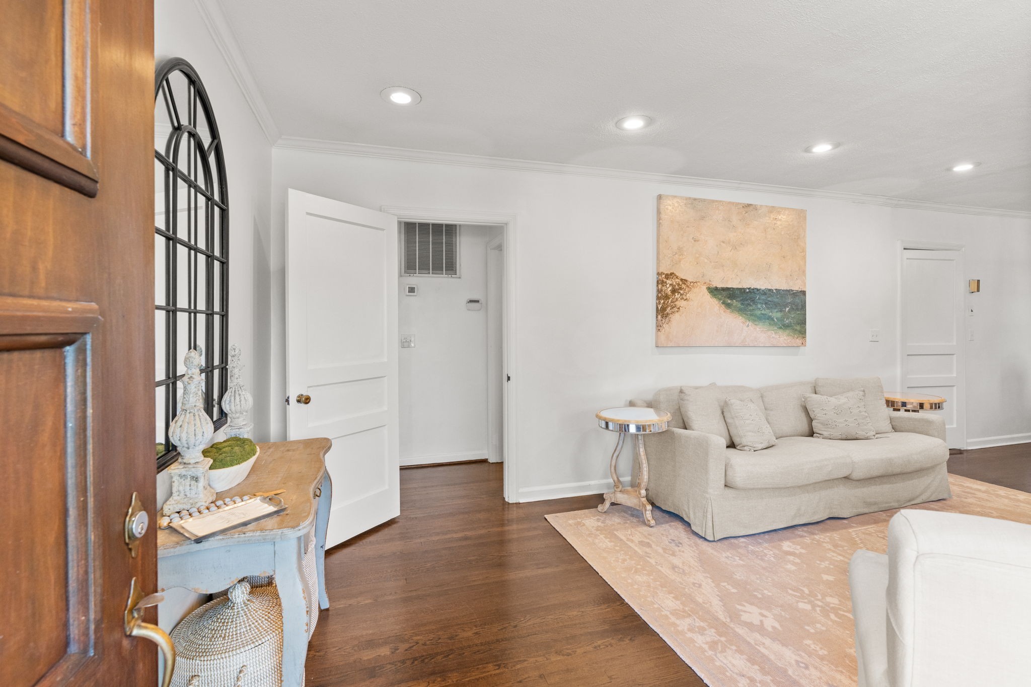 523 Hogan Road Nashville, TN 37220 - Photo 9 of 34 Gallery Image 9