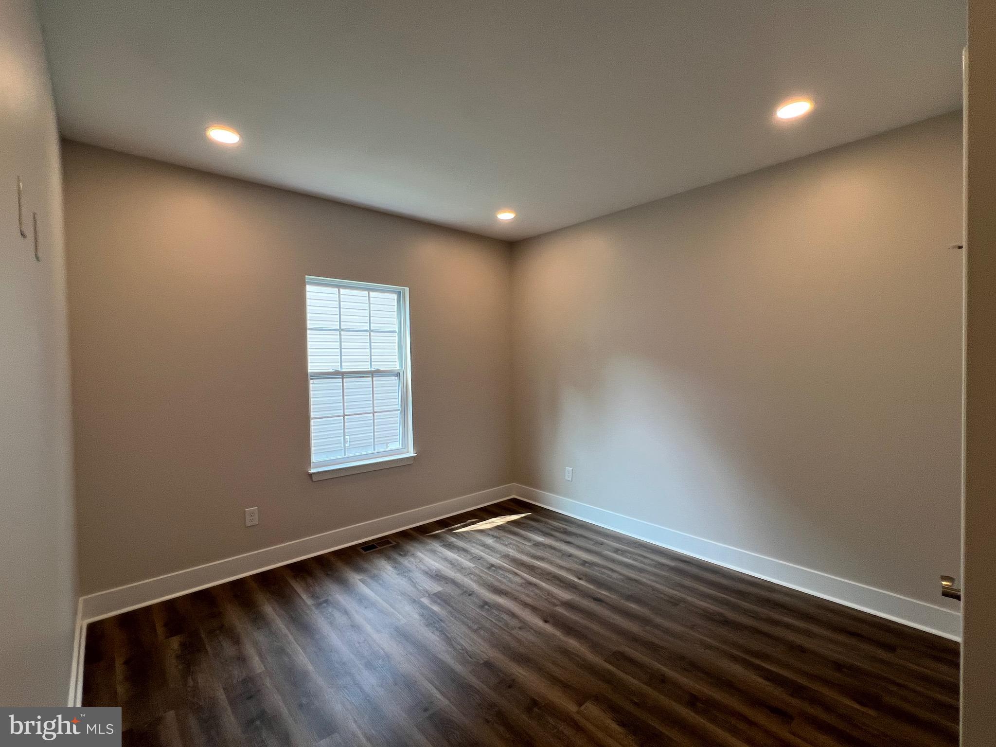 171 Wildwood Road Colonial Beach, VA 22443 - Photo 19 of 41 Bedroom 3
