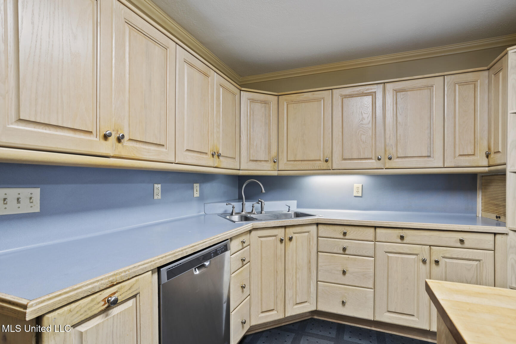 1616 Linden Place Jackson, MS 39202 - Photo 19 of 37 1616 LIden-19