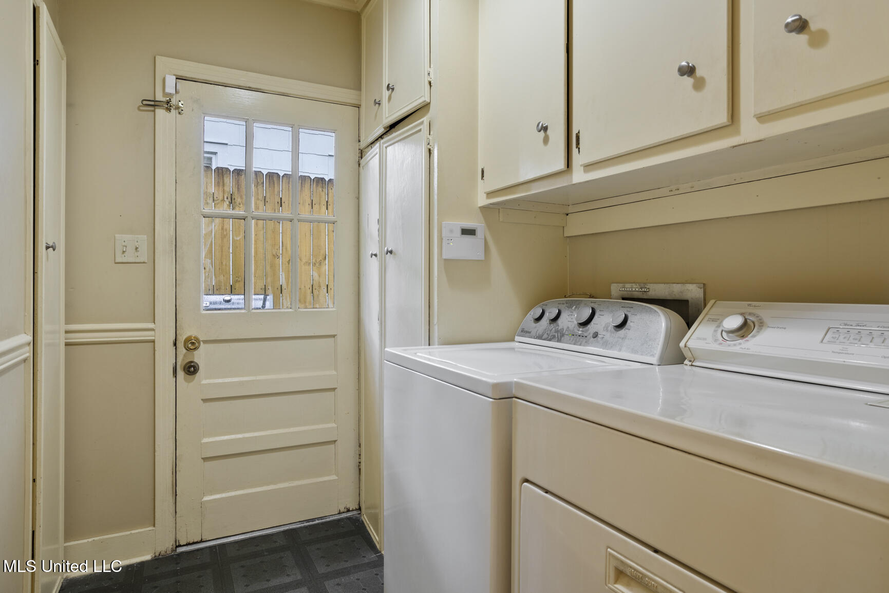 1616 Linden Place Jackson, MS 39202 - Photo 22 of 37 1616 LIden-22