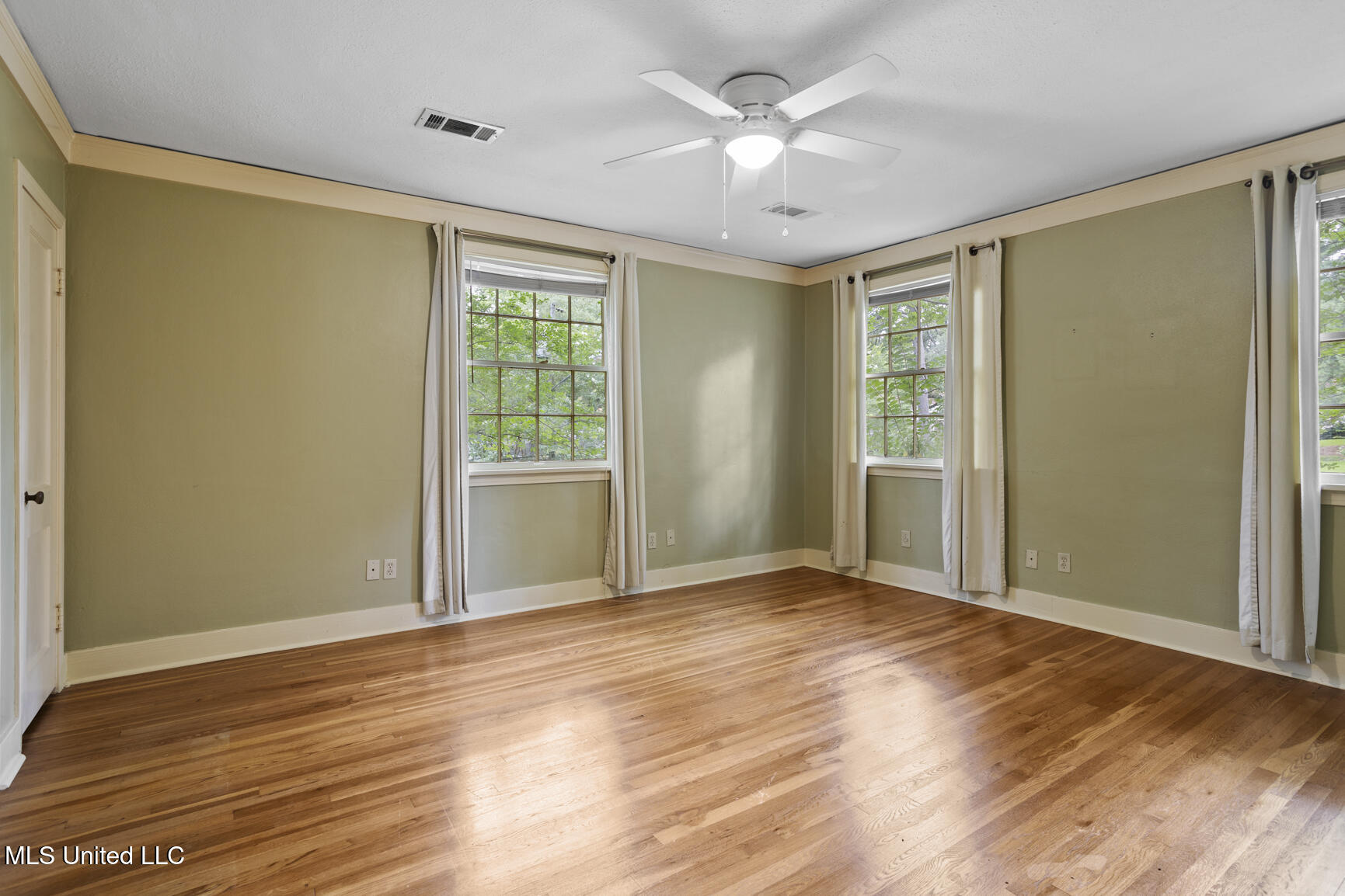 1616 Linden Place Jackson, MS 39202 - Photo 28 of 37 1616 LIden-28