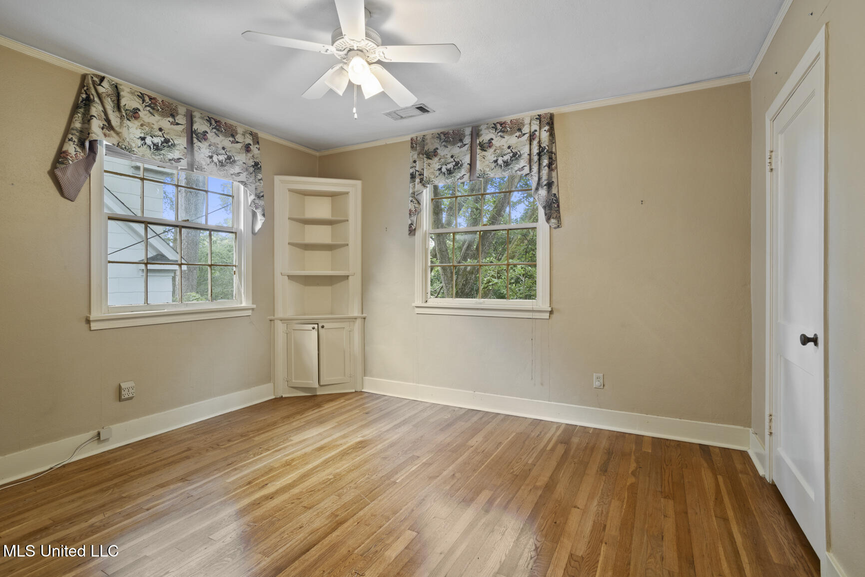 1616 Linden Place Jackson, MS 39202 - Photo 32 of 37 1616 LIden-32