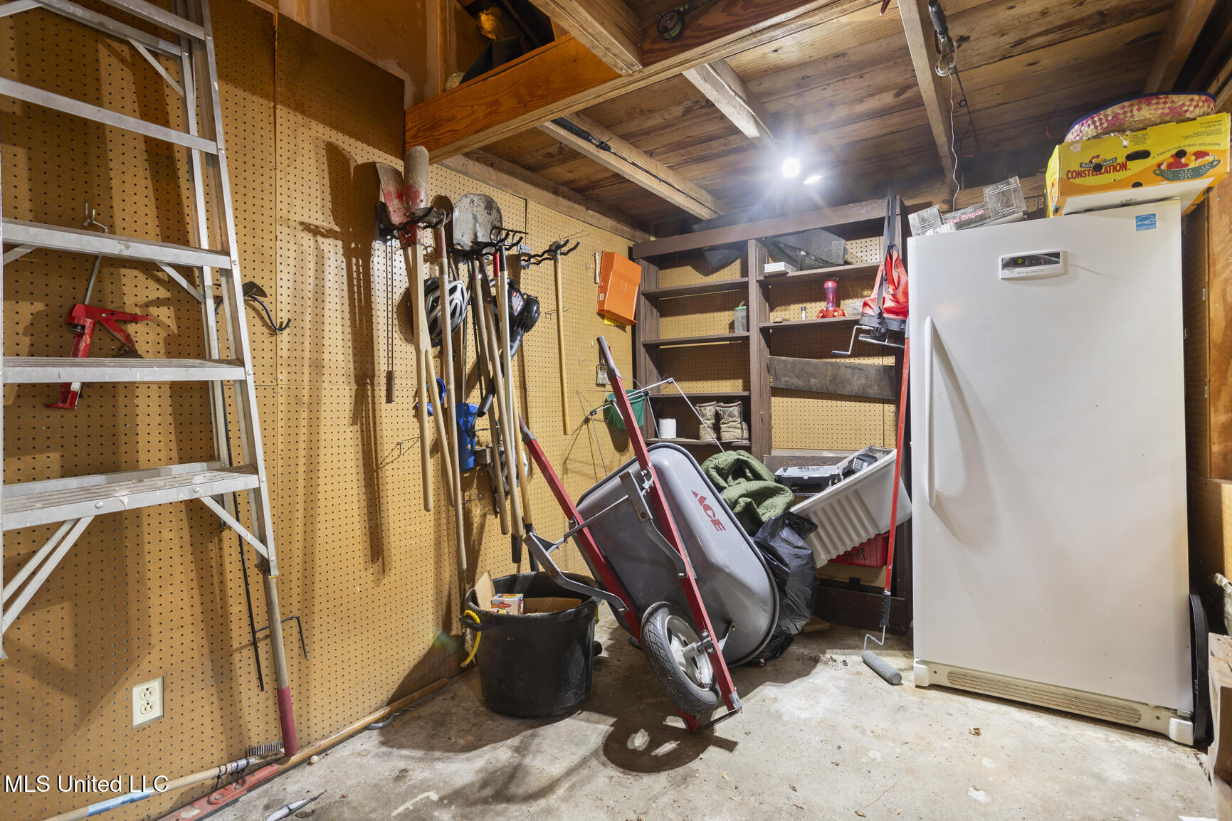 1616 Linden Place Jackson, MS 39202 - Photo 36 of 37 1616 LIden-36