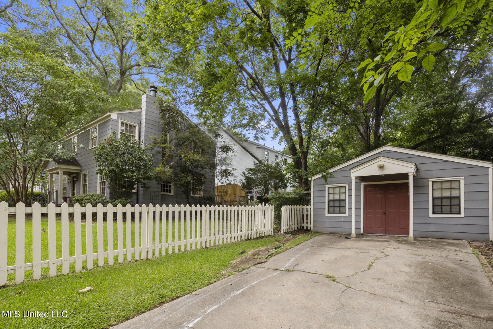 1616 Linden Place Jackson, MS 39202 - Photo 7 of 37 1616 LIden-7