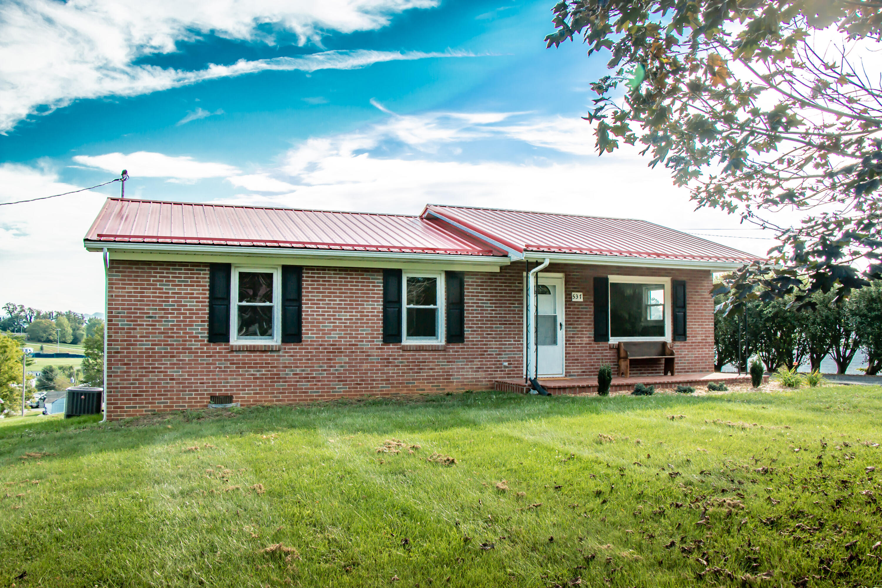 537 Sycamore Street Glade Spring, VA 24340 - Photo 1 of 28 537 Sycamore Street