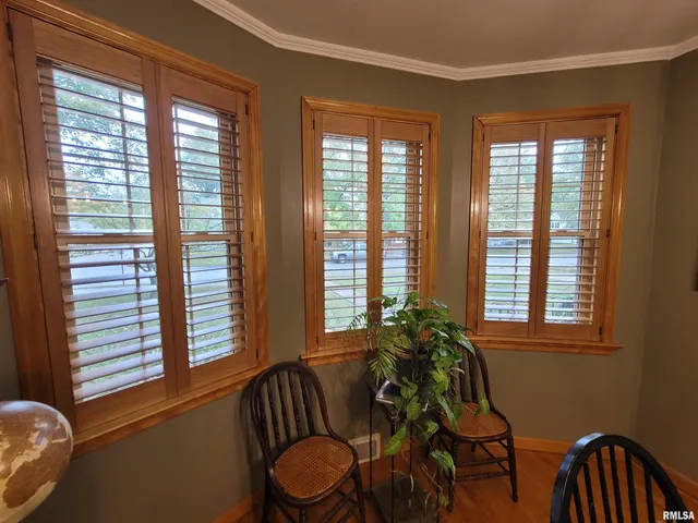 $299,900 | 235 North Indiana Avenue, Salem, IL 62881