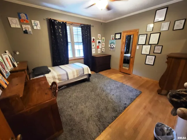 $299,900 | 235 North Indiana Avenue, Salem, IL 62881