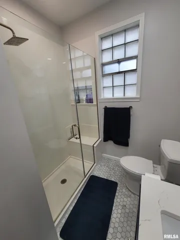 $299,900 | 235 North Indiana Avenue, Salem, IL 62881