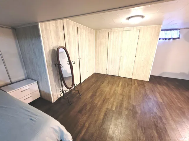 $299,900 | 235 North Indiana Avenue, Salem, IL 62881