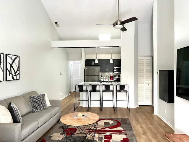 $169,000 | 1982 East Bay Pointe Drive, Unit 34, Bloomington, IN 47401