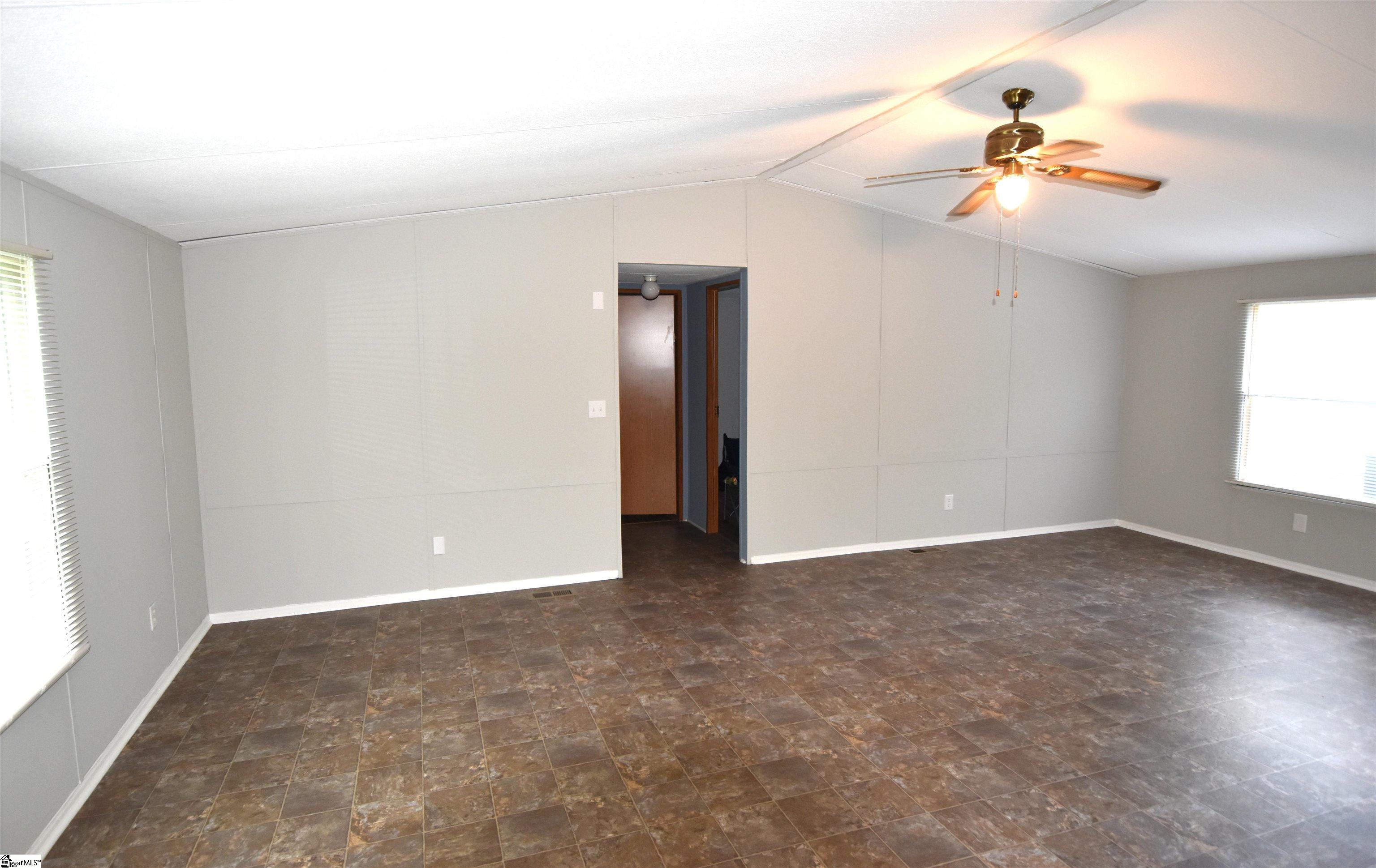 1155 Klugh Road Abbeville, SC 29620 - Photo 4 of 11 Gallery Image 4