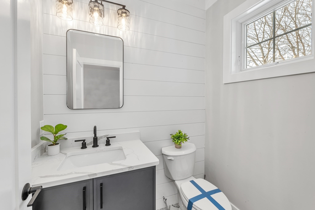 25 Keystone Street Boston, MA 02132 - Photo 7 of 36 Gallery Image 7