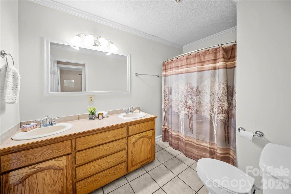 4690 Celia Creek Road Lenoir, NC 28645 - Photo 14 of 32