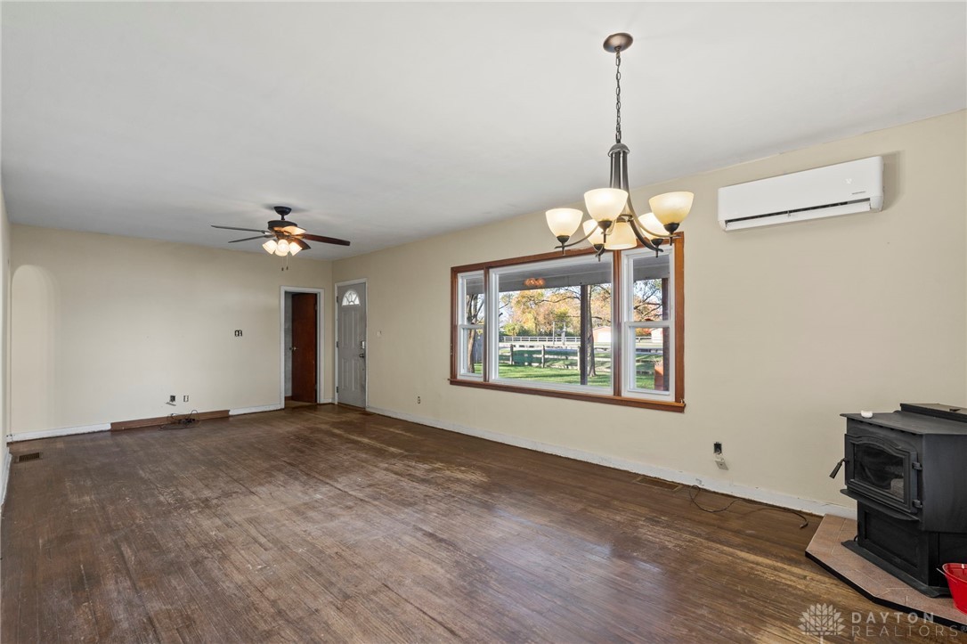 5742 Springfield Xenia Road Springfield, OH 45502 - Photo 8 of 40