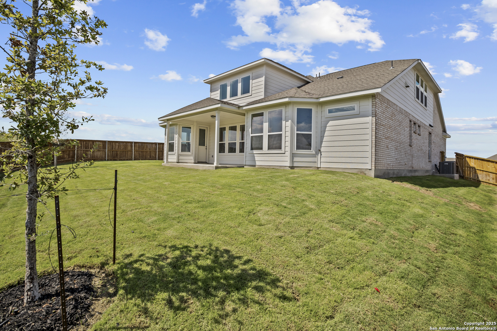 2804 Reeves Lane Schertz, TX 78108 - Photo 37 of 44 a front view of a house with a yard