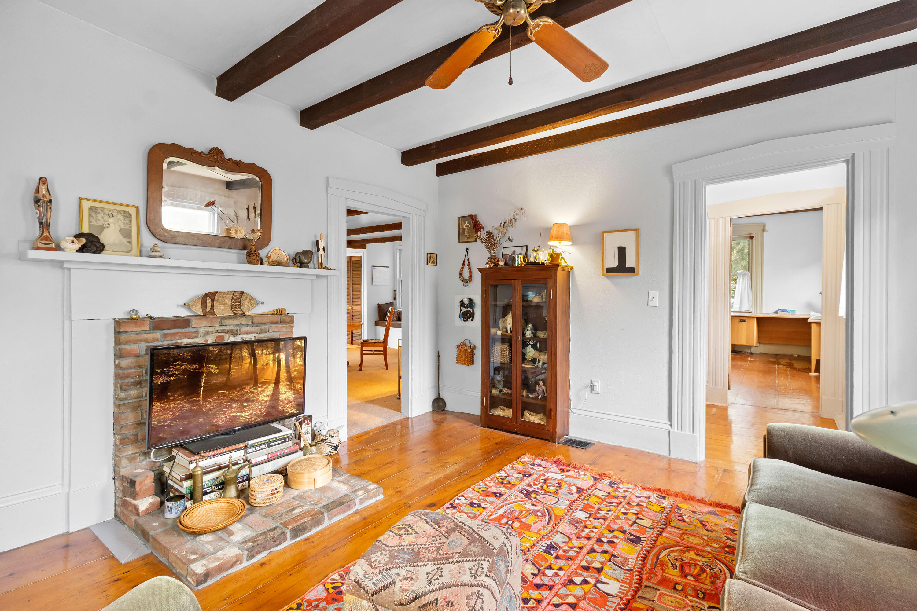 317 Friendship Road Waldoboro, ME 04572 - Photo 4 of 41 IMG_7856