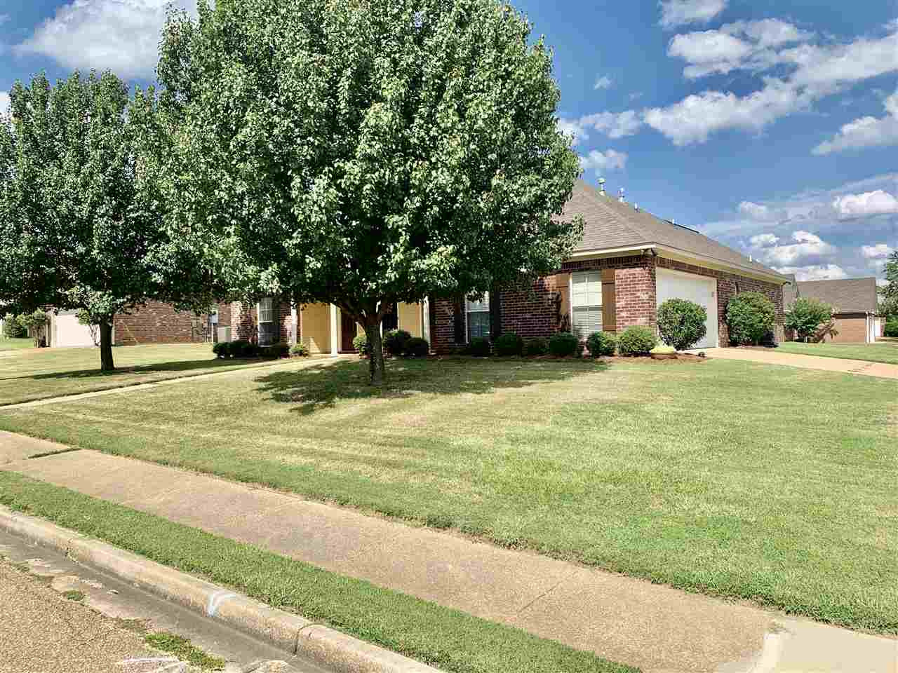 206 Cres Ridge Drive Madison, MS 39110 - Photo 2 of 25 Photo 2