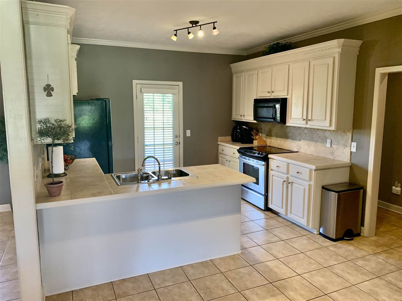 206 Cres Ridge Drive Madison, MS 39110 - Photo 8 of 25 Photo 8