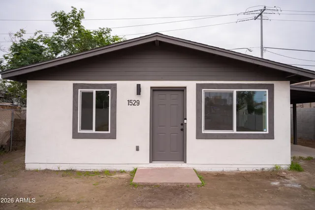 $389,900 | 1529 East Monroe Street, Phoenix, AZ 85034