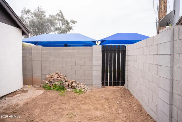 $389,900 | 1529 East Monroe Street, Phoenix, AZ 85034