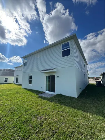 $3,100 | 5837 Northwest Sweetwood Drive, Port St. Lucie, FL 34987