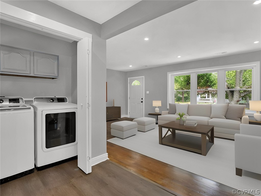 948 Barlen Drive Richmond, VA 23225 - Photo 11 of 12 a living room with furniture and a large window