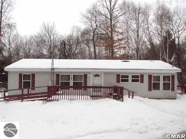 6551 East Cannonsville Road Edmore, MI 48829 - Photo 14 of 24 1769979-13.JPG