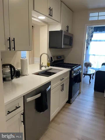 $2,500 | 8310 Tobin Road, Unit 21, Annandale, VA 22003