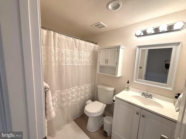 $2,500 | 8310 Tobin Road, Unit 21, Annandale, VA 22003