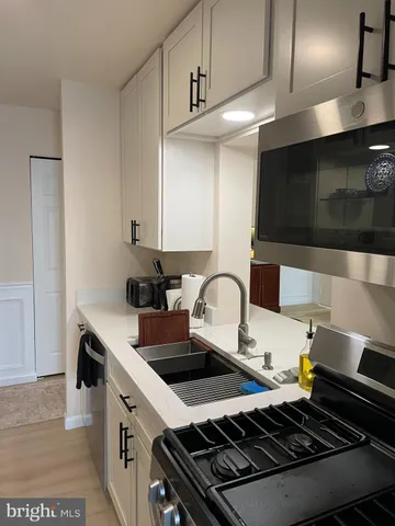 $2,500 | 8310 Tobin Road, Unit 21, Annandale, VA 22003