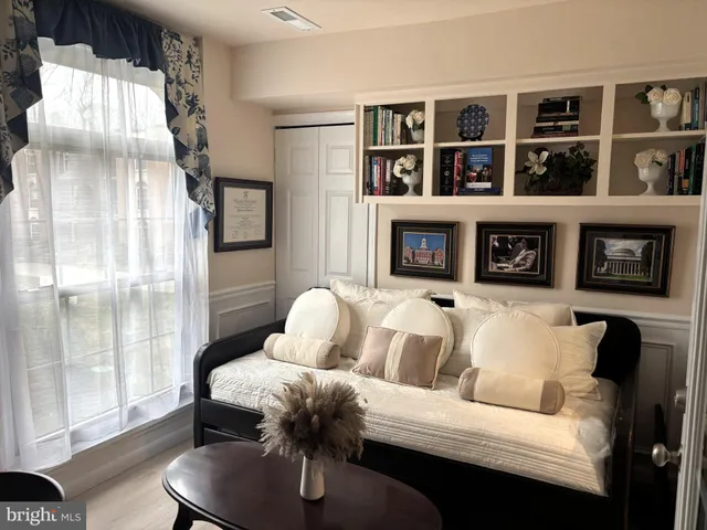 $2,500 | 8310 Tobin Road, Unit 21, Annandale, VA 22003