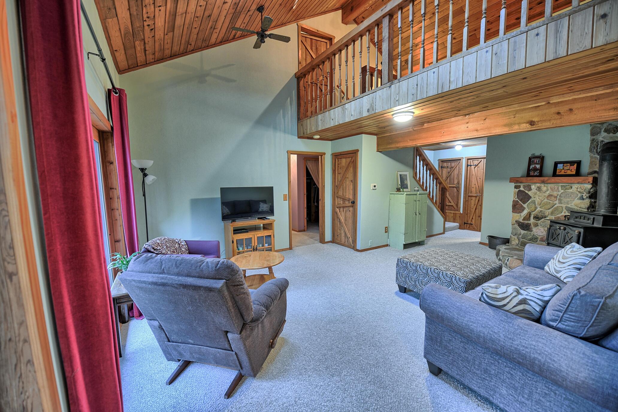 4287 Lyons Road Lyons, MI 48851 - Photo 11 of 59 Living Room