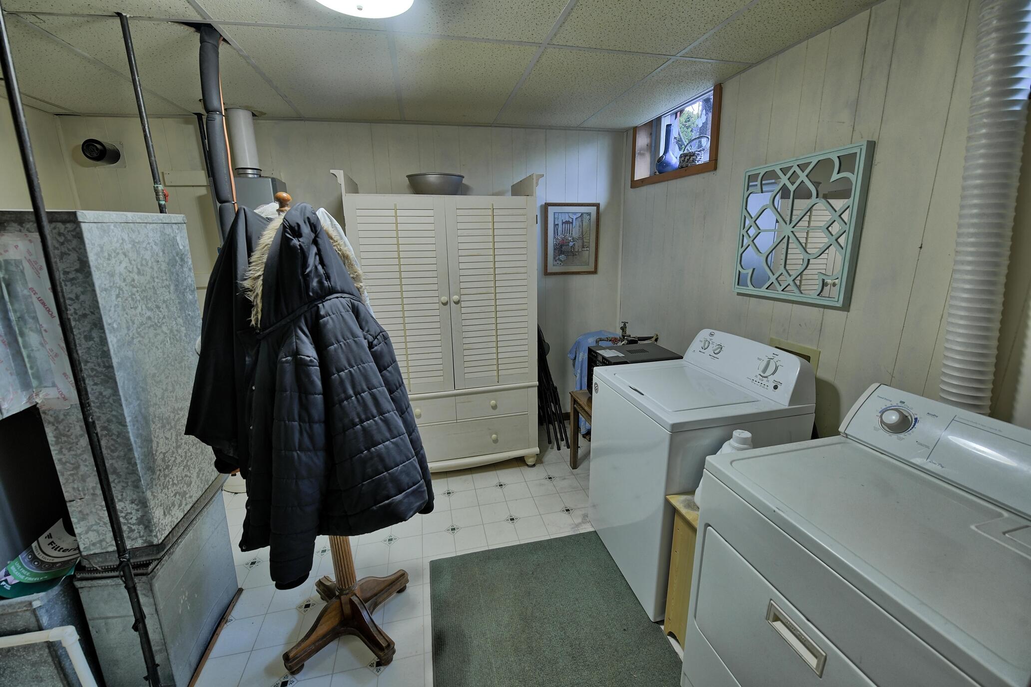 4287 Lyons Road Lyons, MI 48851 - Photo 26 of 59 Laundry