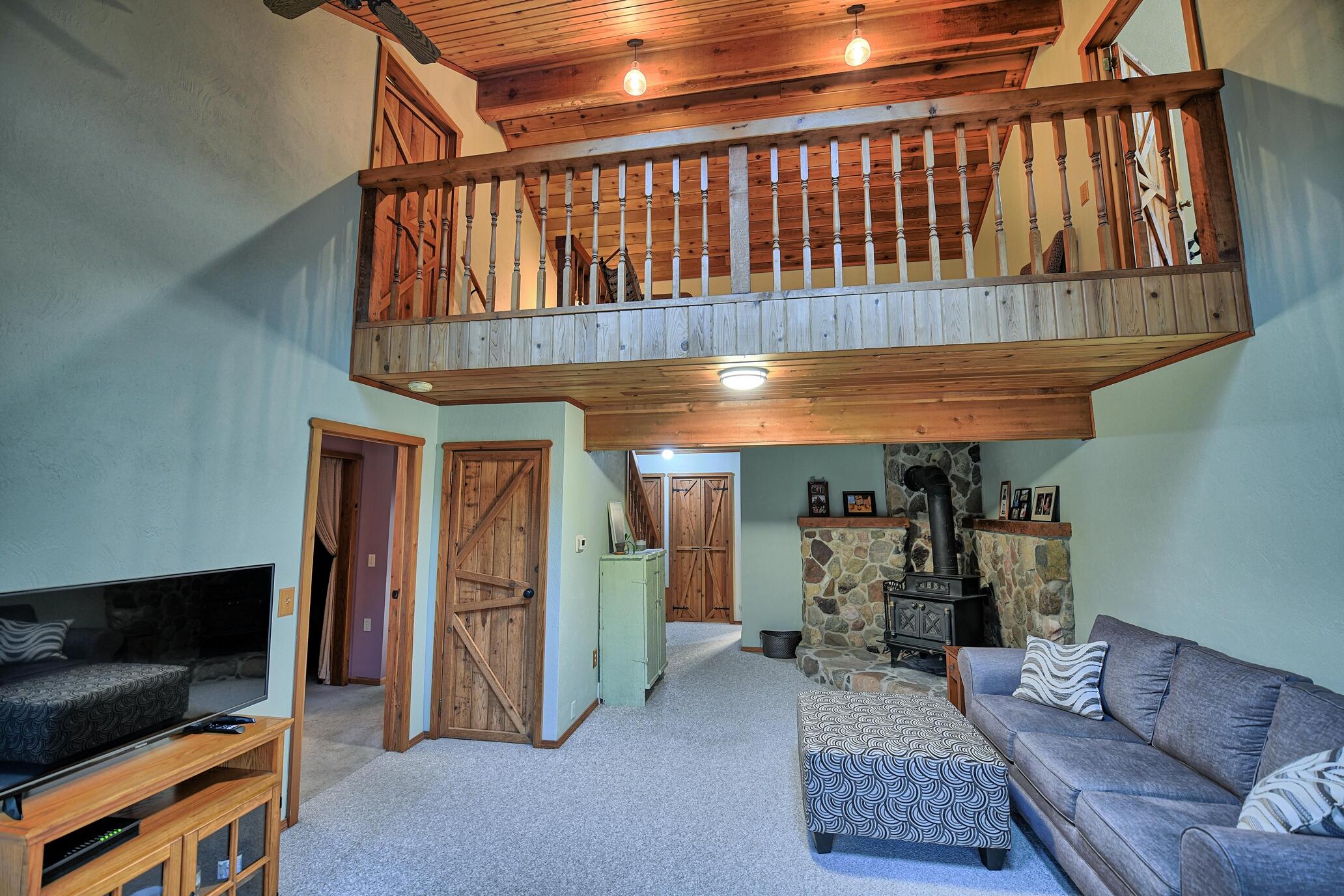 4287 Lyons Road Lyons, MI 48851 - Photo 10 of 59 Living Room
