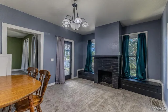 $179,900 | 581 North Madison Avenue, Lebanon, MO 65536