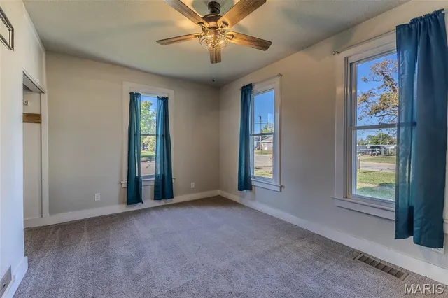 $179,900 | 581 North Madison Avenue, Lebanon, MO 65536