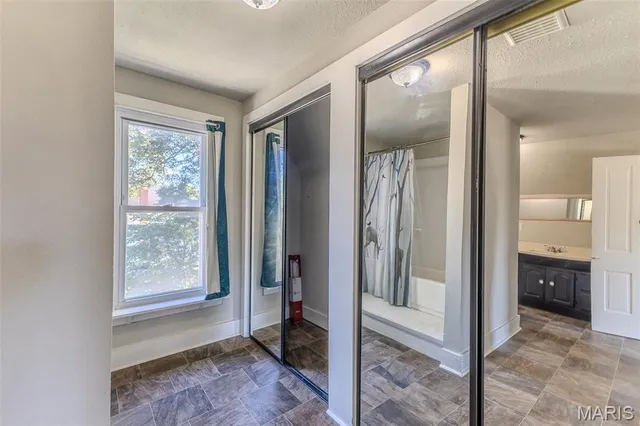 $179,900 | 581 North Madison Avenue, Lebanon, MO 65536