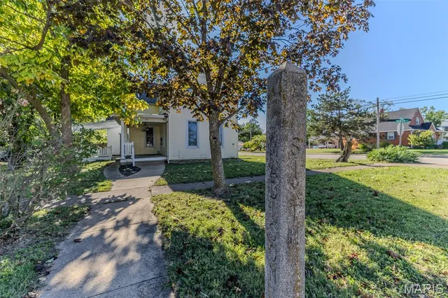 $179,900 | 581 North Madison Avenue, Lebanon, MO 65536