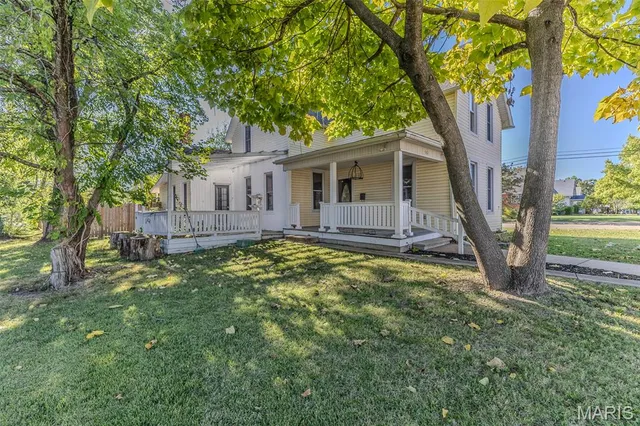 $179,900 | 581 North Madison Avenue, Lebanon, MO 65536