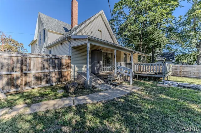 $179,900 | 581 North Madison Avenue, Lebanon, MO 65536