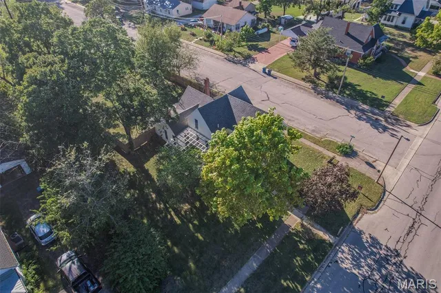 $179,900 | 581 North Madison Avenue, Lebanon, MO 65536