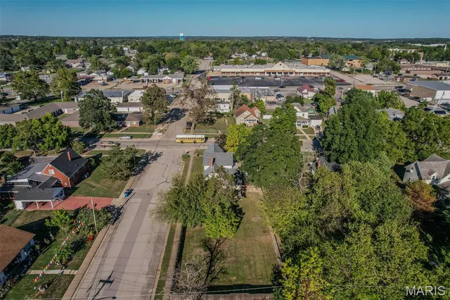 $179,900 | 581 North Madison Avenue, Lebanon, MO 65536