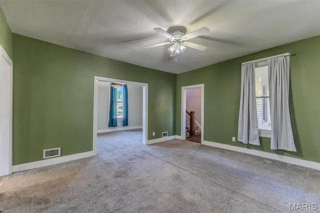 $179,900 | 581 North Madison Avenue, Lebanon, MO 65536